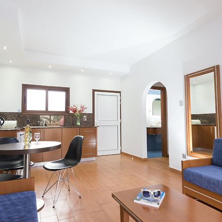Loutsiana Deluxe Apts Айя Напа Екстериор снимка