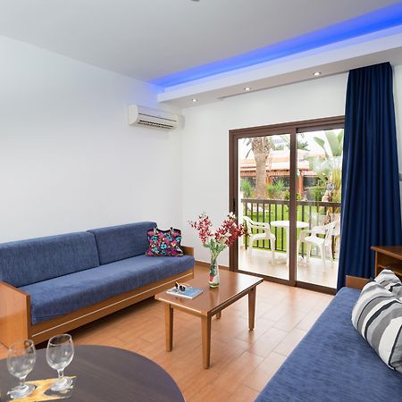 Loutsiana Deluxe Apts Айя Напа Екстериор снимка