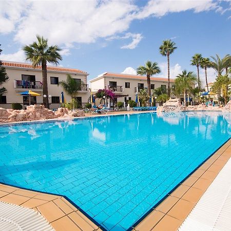 Loutsiana Deluxe Apts Айя Напа Екстериор снимка