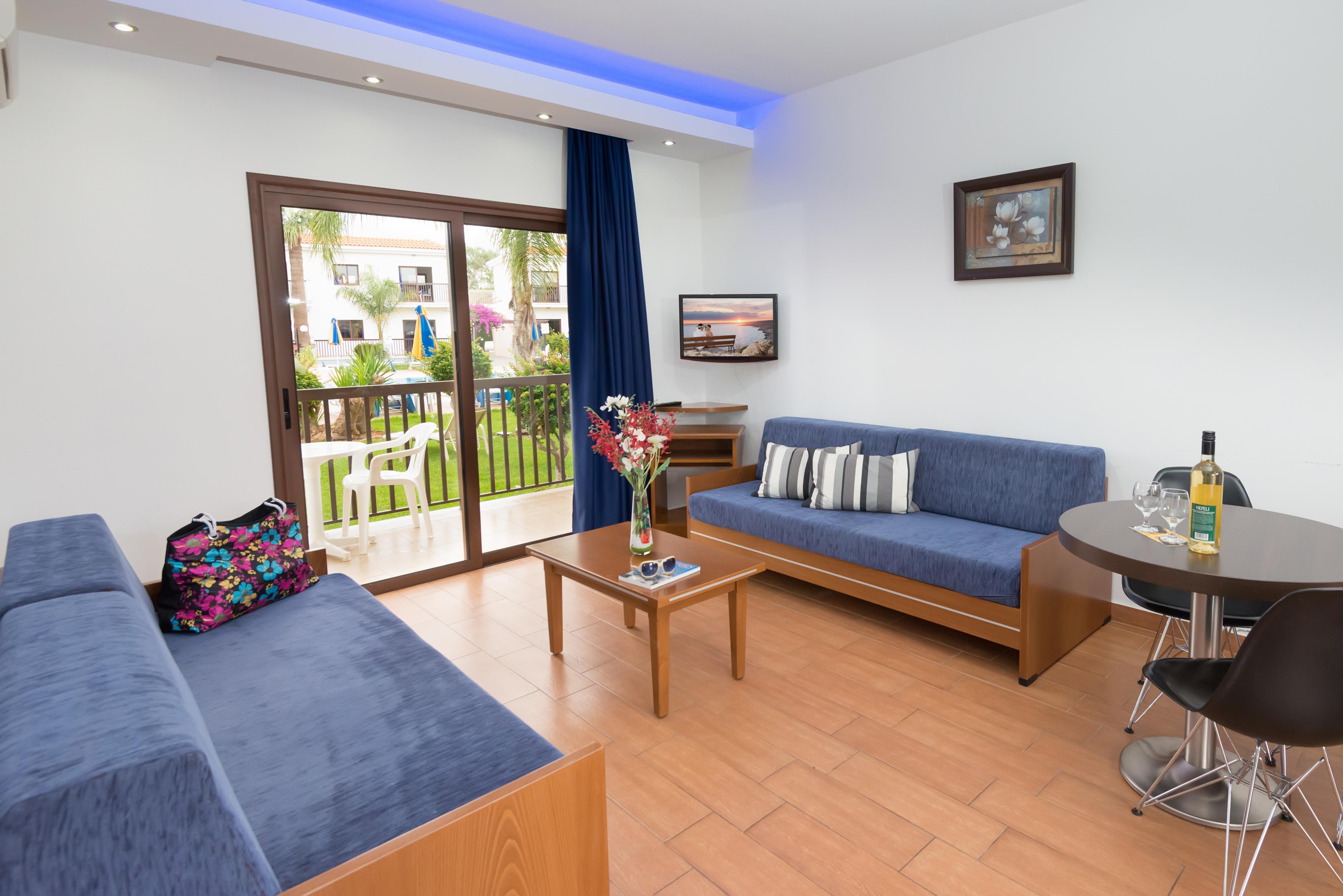 Loutsiana Deluxe Apts Айя Напа Екстериор снимка