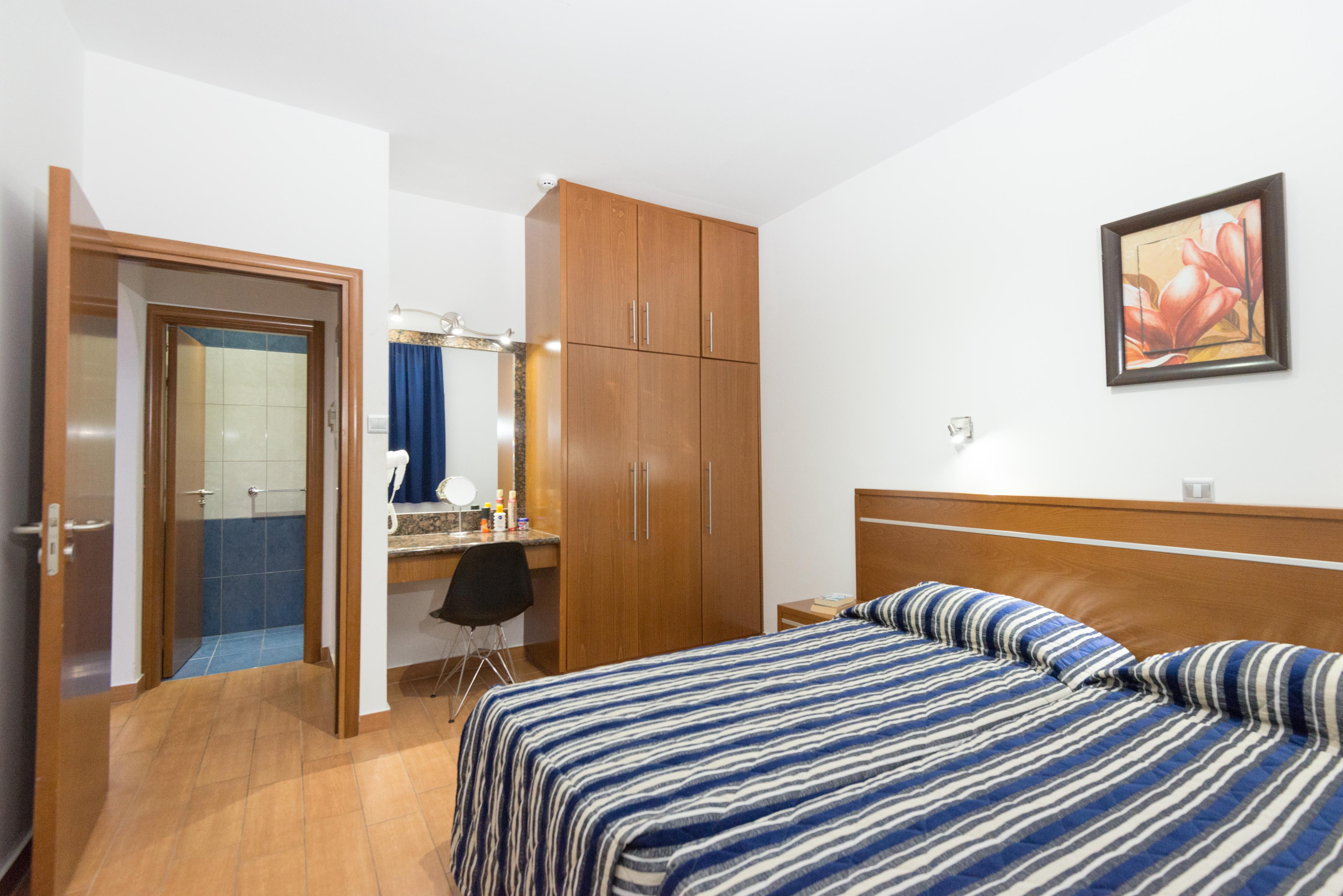 Loutsiana Deluxe Apts Айя Напа Екстериор снимка