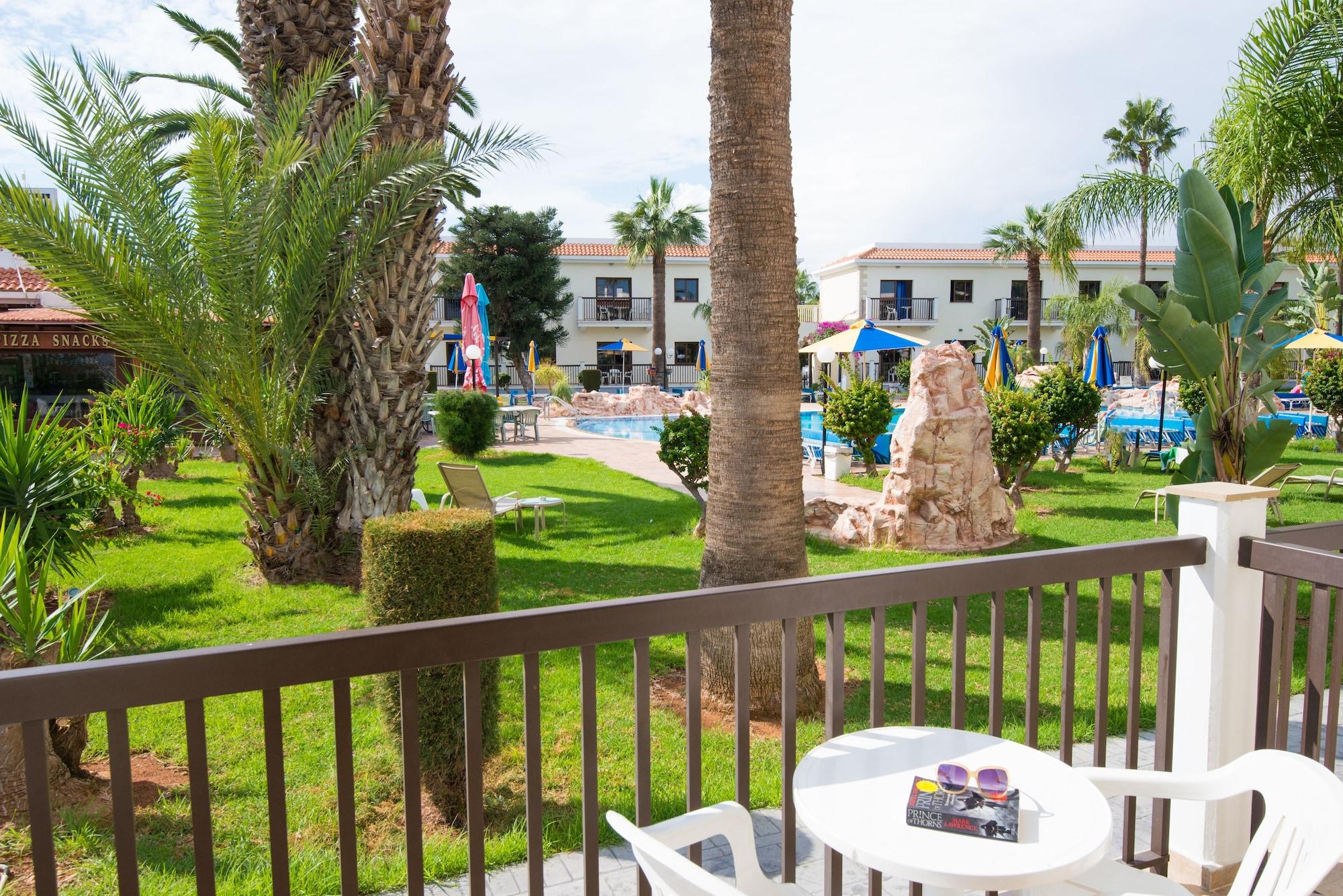Loutsiana Deluxe Apts Айя Напа Екстериор снимка