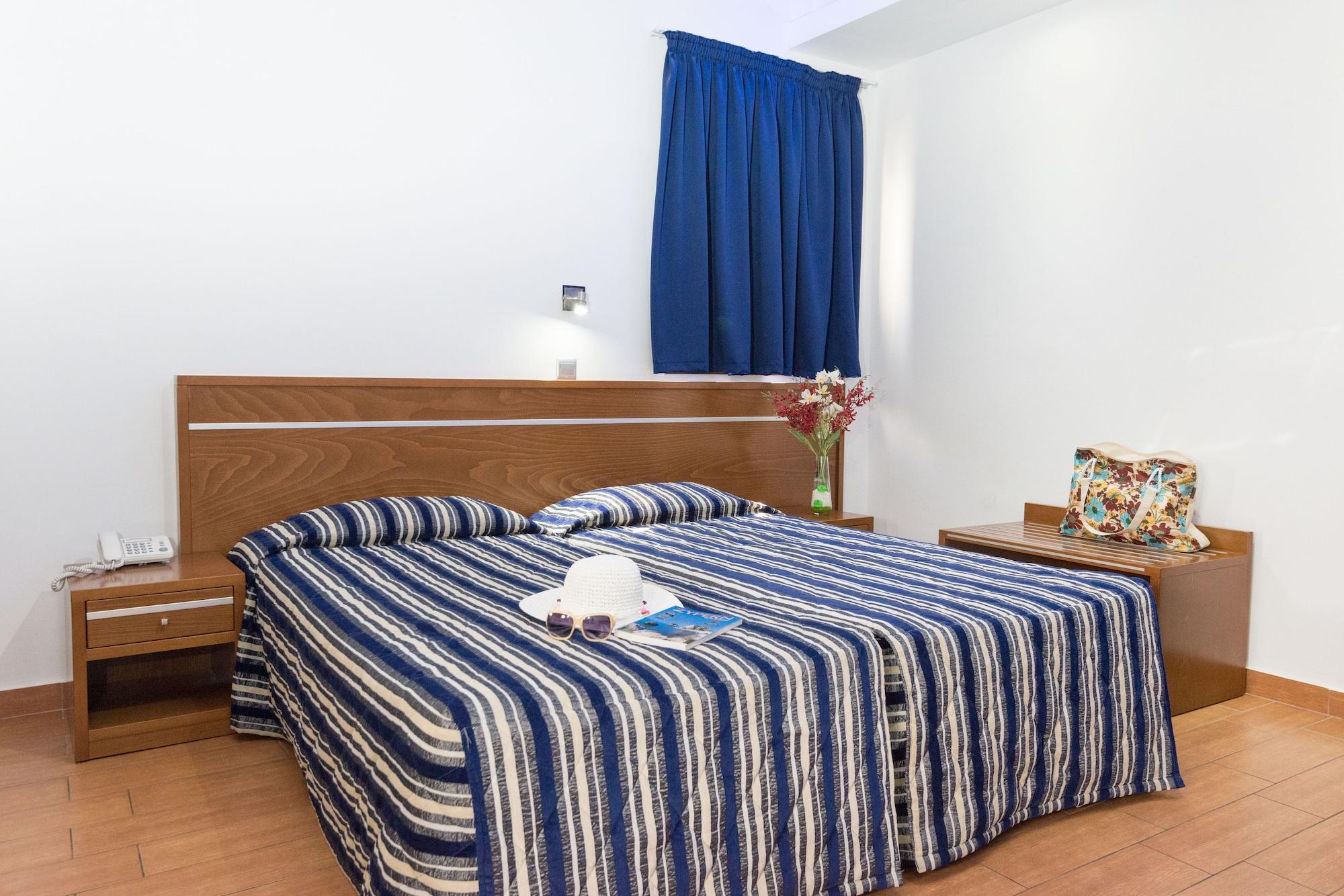 Loutsiana Deluxe Apts Айя Напа Екстериор снимка