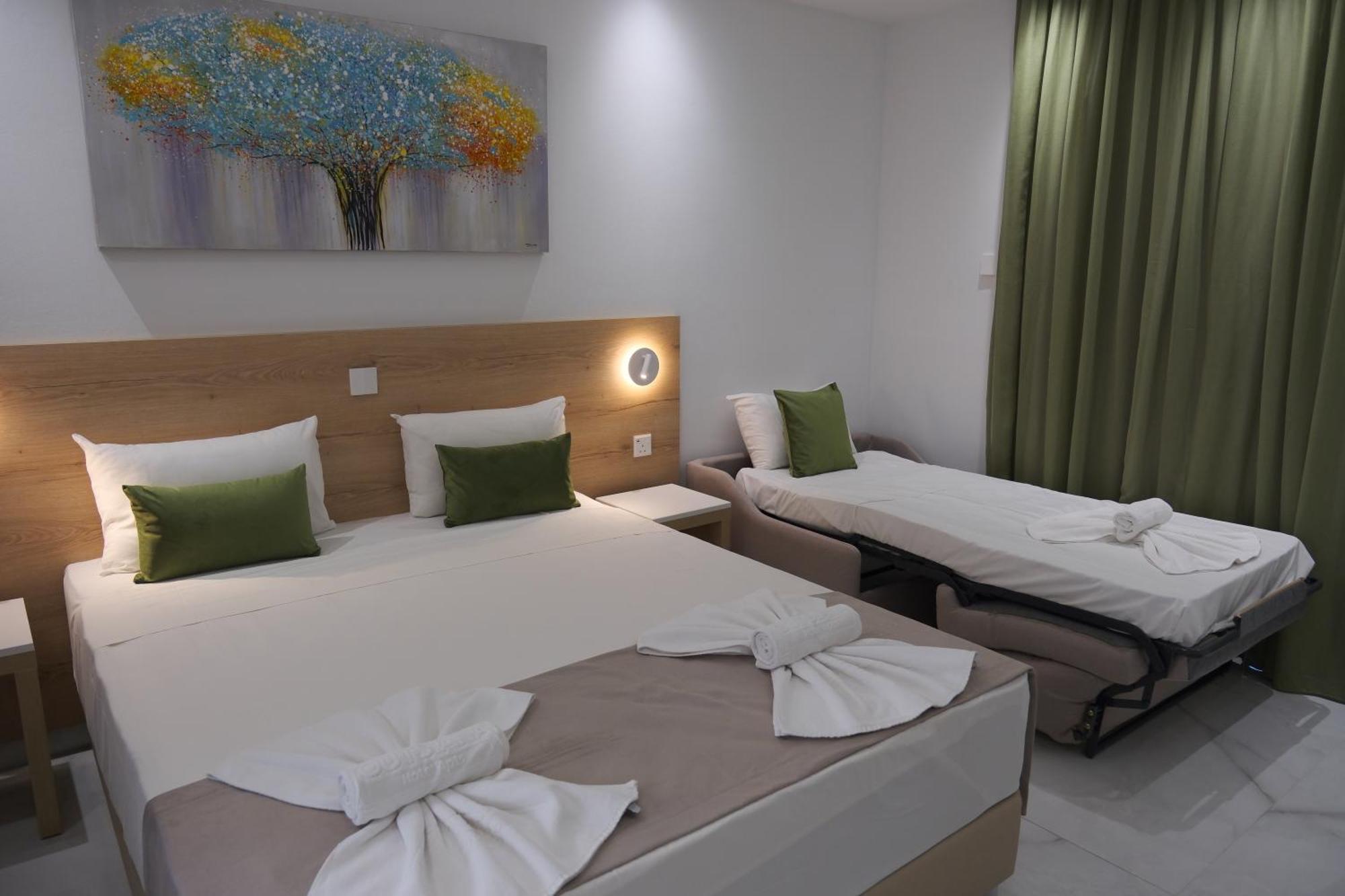 Loutsiana Deluxe Apts Айя Напа Стая снимка