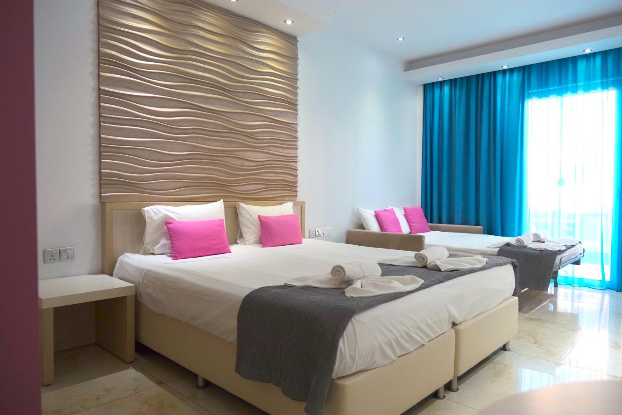 Loutsiana Deluxe Apts Айя Напа Екстериор снимка