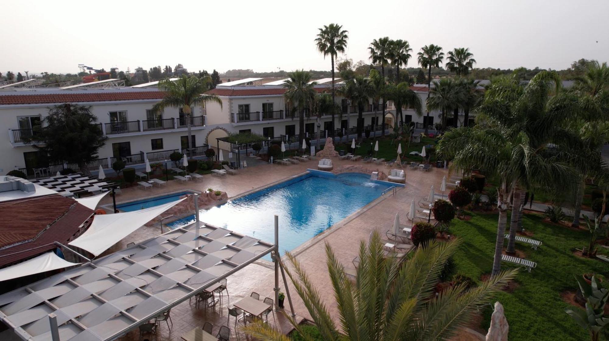 Loutsiana Deluxe Apts Айя Напа Екстериор снимка
